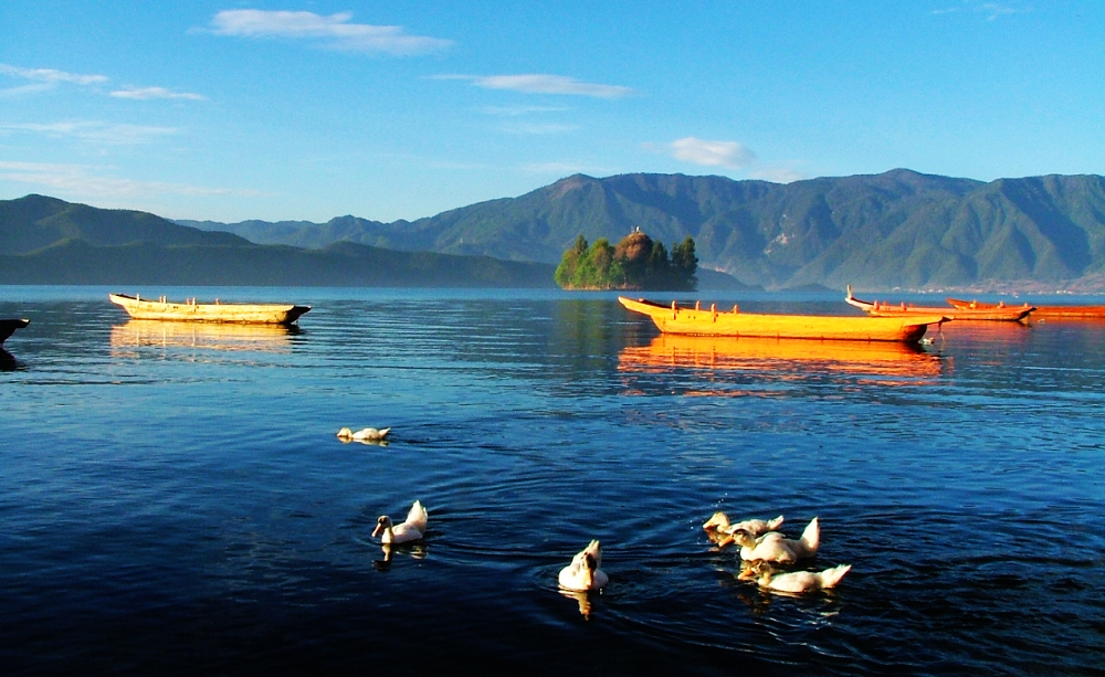 瀘沽湖旅游