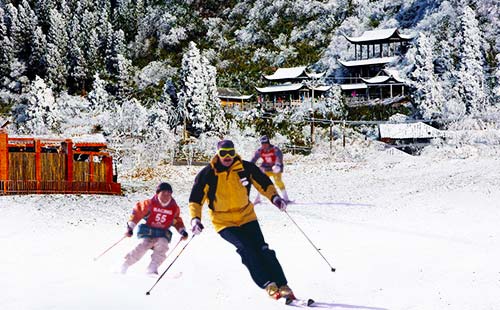 金佛山雪景滑雪