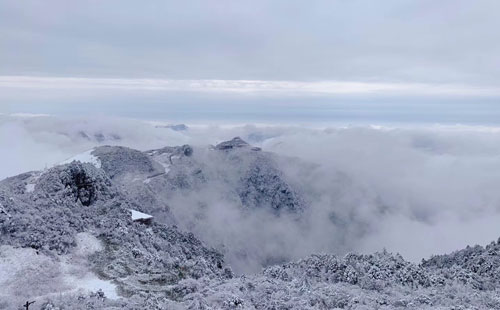 巴山雪景