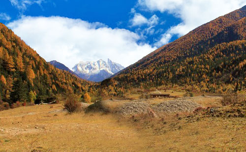 光霧山空山天盆風(fēng)景區(qū)